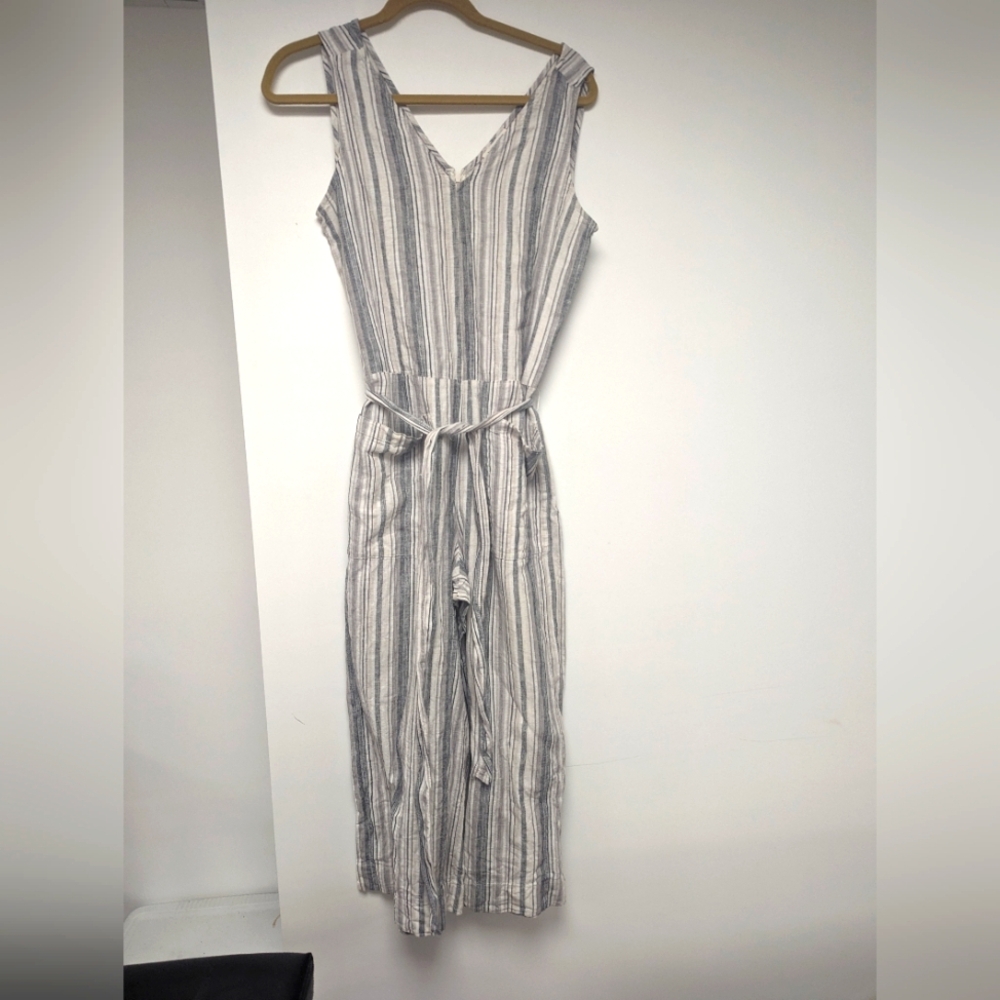 Jumpsuit. Gently used. Summer. Coastal. Beachy.